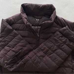 Uniqlo Mens Chocolate Brown Puffer Jacket. Size Medium. Nylon, 100% Down Filling